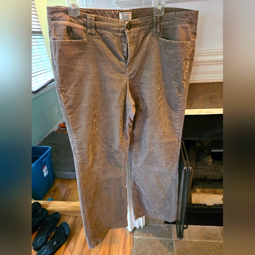 Bass Women's Tan Corduroy Jeans